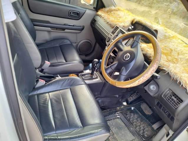 A picture of NISSAN EXTRAIL