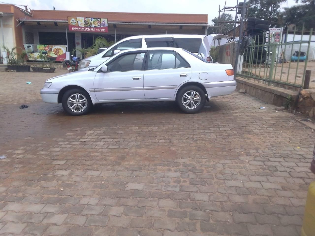 toyota premio