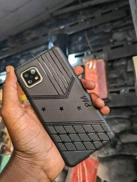 A picture of AQUOS SENSE 5 5G