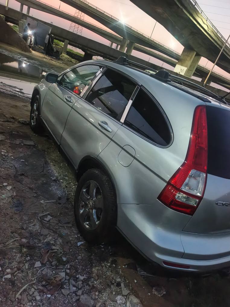 A picture of Honda 08 C RV