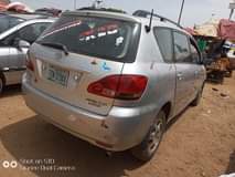 A picture of Toyota Avensis Verso 2006 model Sound engine and gear Clean