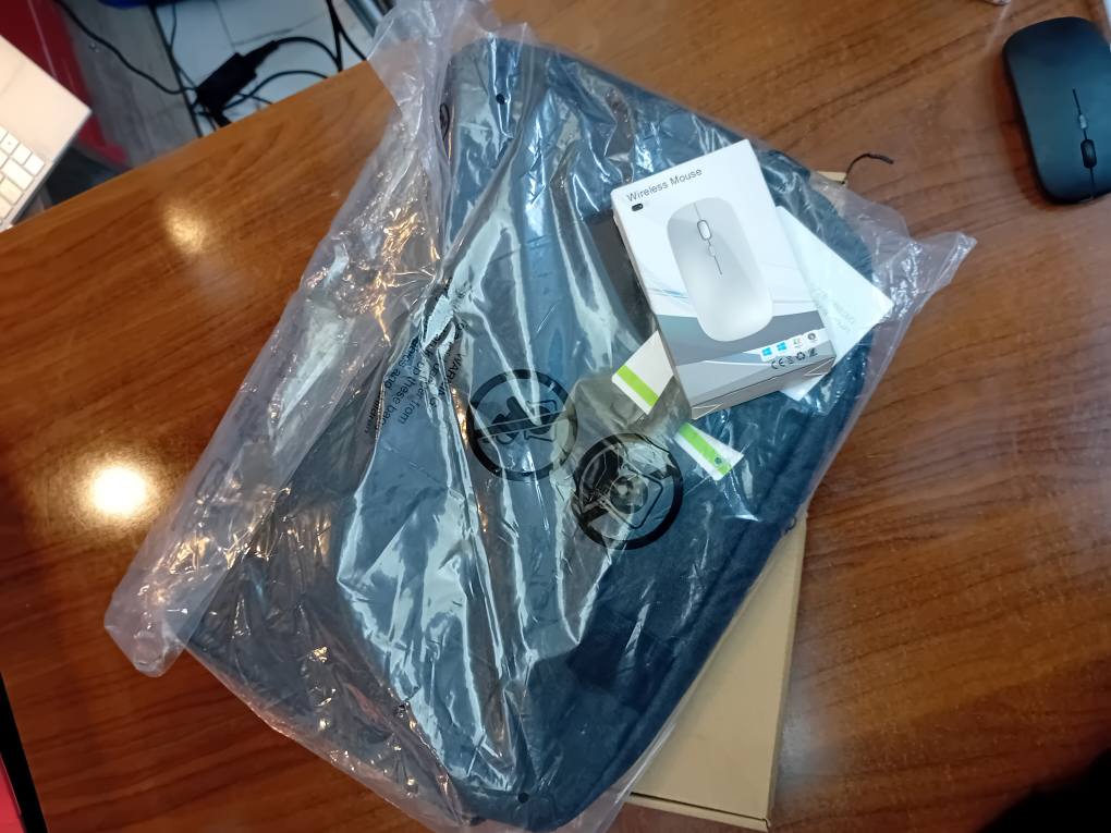 A picture of Dell latitude 7250 core i5 5th Processor 2.50ghz Ssd256gb ram8gb