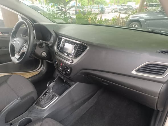 A picture of Distress Alert Direct Belgium Hyundai accent 2019 model With complete