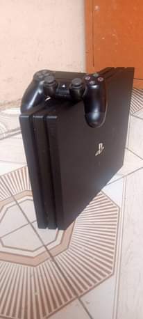 A picture of PS4 PRO