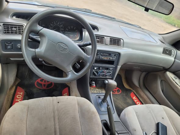 A picture of Toyota Camry Pencil light