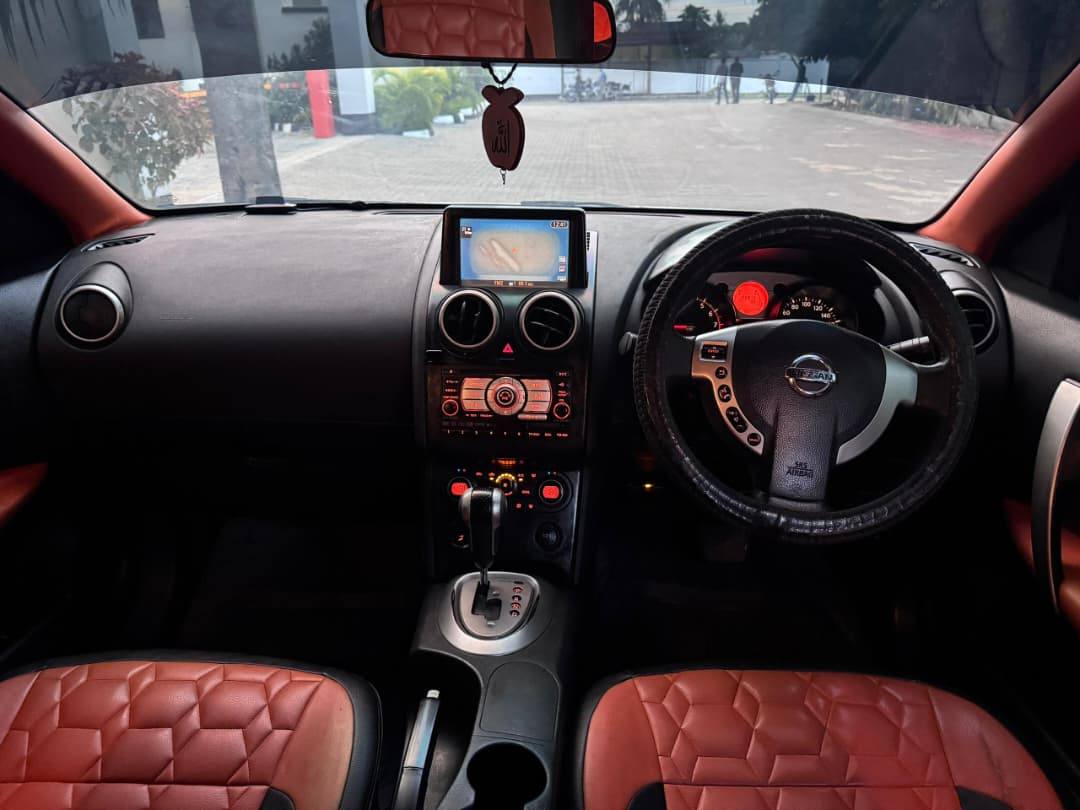 A picture of NISSAN DUALIS