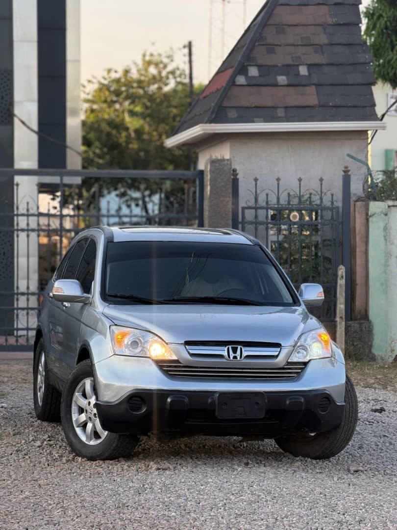 A picture of EXTREMELY DISTRESS SALE HONDA CRV 2008 MODEL ENGINE GEAR AC
