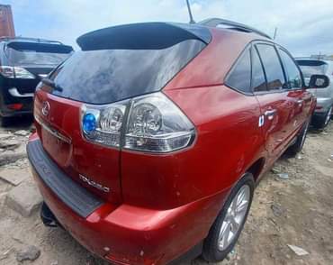 A picture of Model Rx330 Year 2009 Status Foreign us Price 5 2m