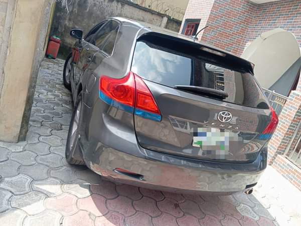A picture of Ready for inspection 2010 venza 4 plugs For 10m port