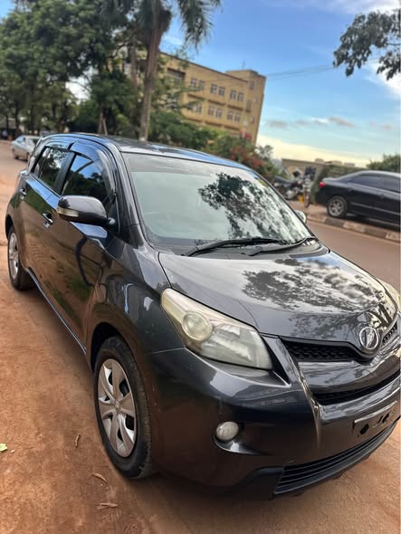 used toyota ist