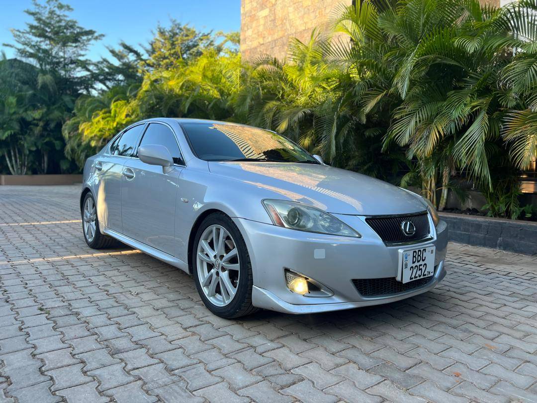 lexus
