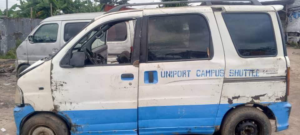 A picture of Dealer market Hijet mini bus available Untempered Engine silent engine
