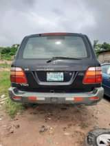 A picture of Toyota land cruiser first body pan is available with good