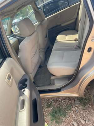 A picture of Toyota highlander 2005
