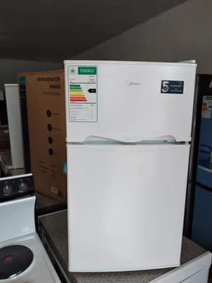 classifieds/fridges