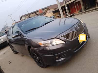 A picture of Toyota Camry 08