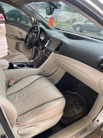 A picture of EXTREMELY CLEAN 2010 TOYOTA VENZA SOUND 4PLUG ENGINE CHILLING AC