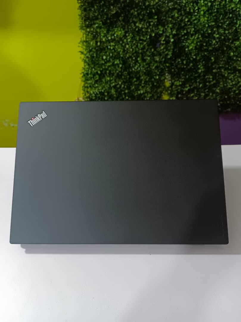 A picture of Lenovo Thinkpad corei7