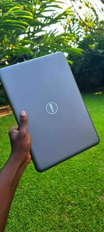 A picture of Dell latitude 3380 0758840296