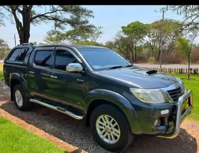 used toyota hilux