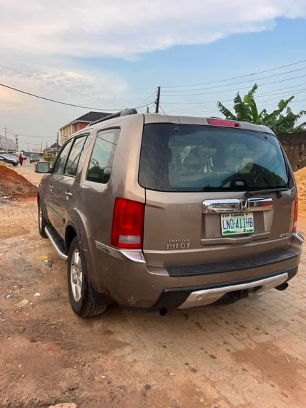 A picture of HOT DEAL FIRST BODY 2011 HONDA PILOT