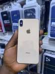 A picture of Iphone xs max 256Gb storage Battery life 85 No face