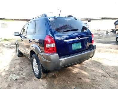 A picture of 2007 Hyundai Tucson with zero fuel consumption with 4plugs silent
