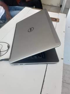 classifieds/laptops
