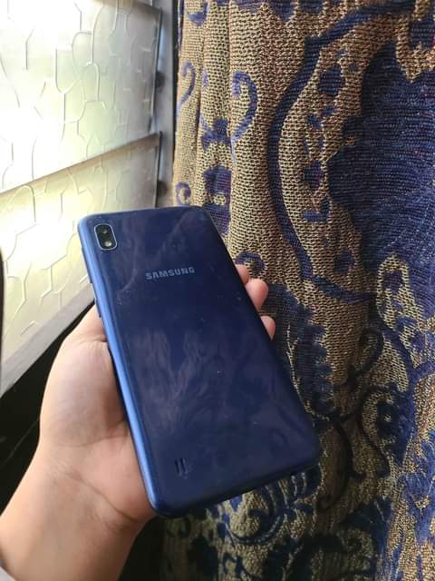 A picture of samsung Galaxy A10