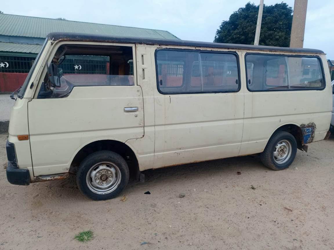 A picture of Tokunbo Nissan Bus