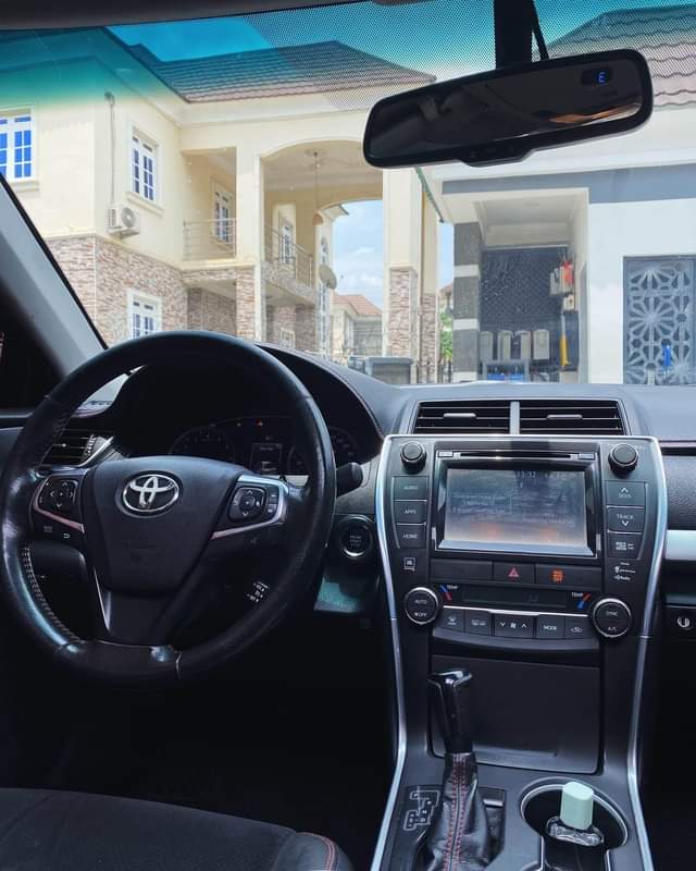 A picture of 2016 Toyota Camry XSE Call 08087706127