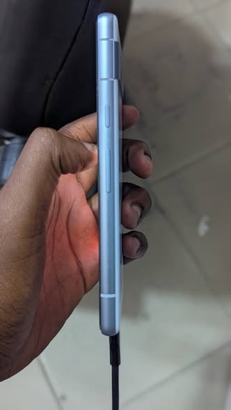 A picture of GOOGLE PIXEL 7A GB128 MPIYA KASIBA BEI 400 000 0783360709