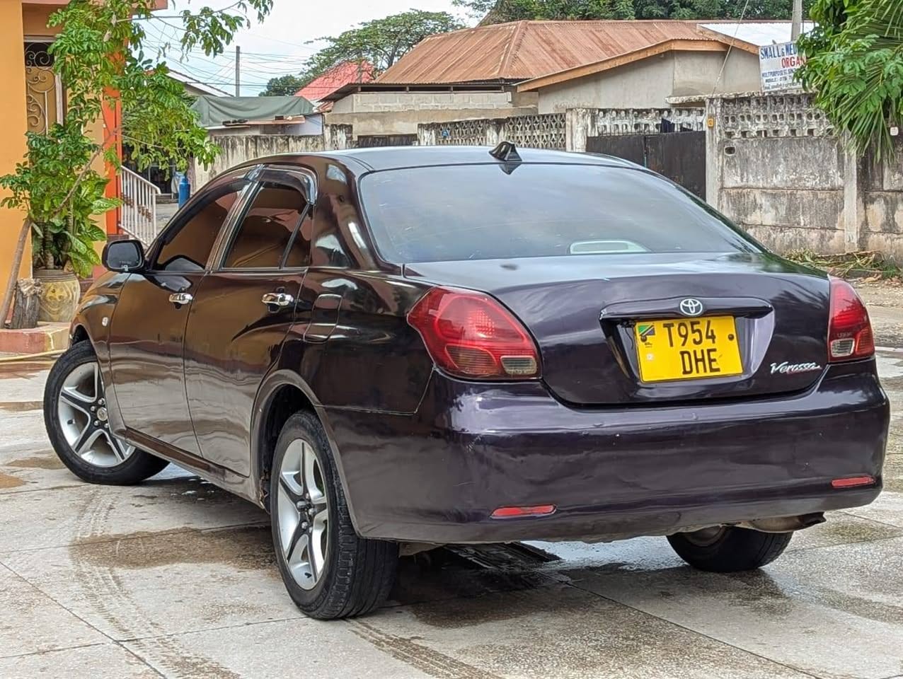 A picture of Toyota verossa