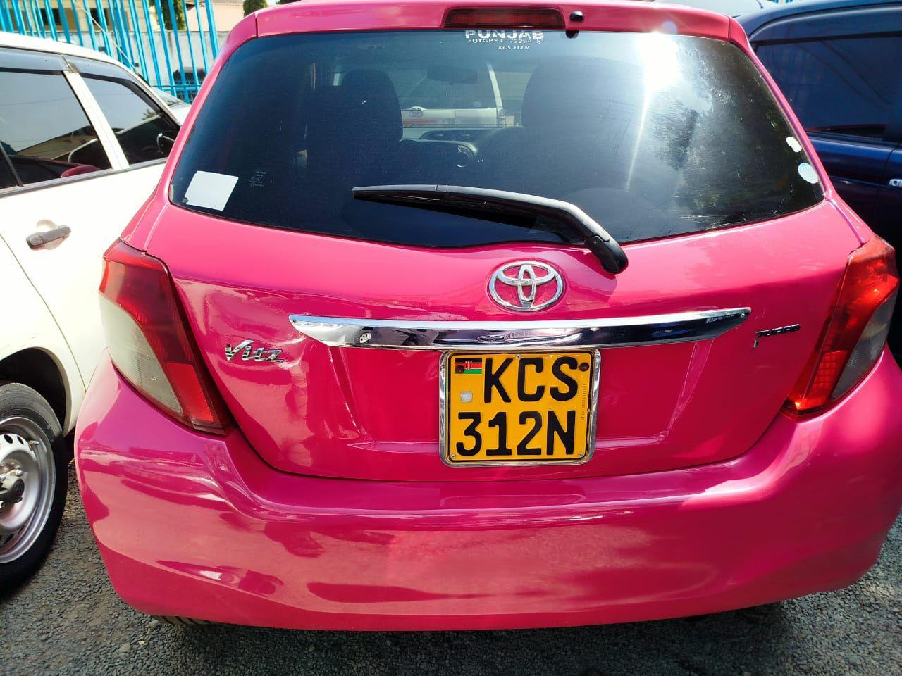 A picture of 2015 Toyota 2015