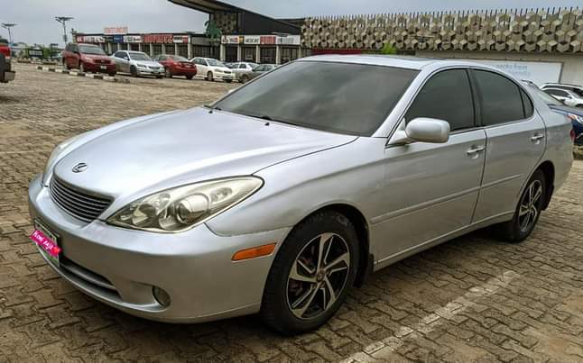 A picture of LEXUS ES330 06 REGISTERED FULL OPTION SUPER CLEAN JUST LIKE