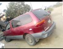 A picture of Toyota sienna 1999