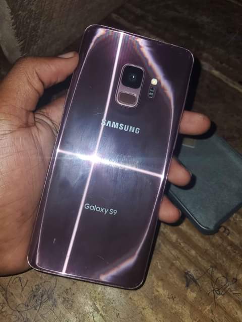 A picture of Samsung S9