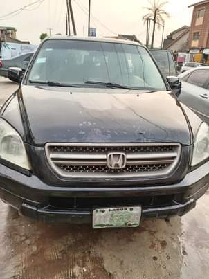 A picture of Clean Honda pilot
