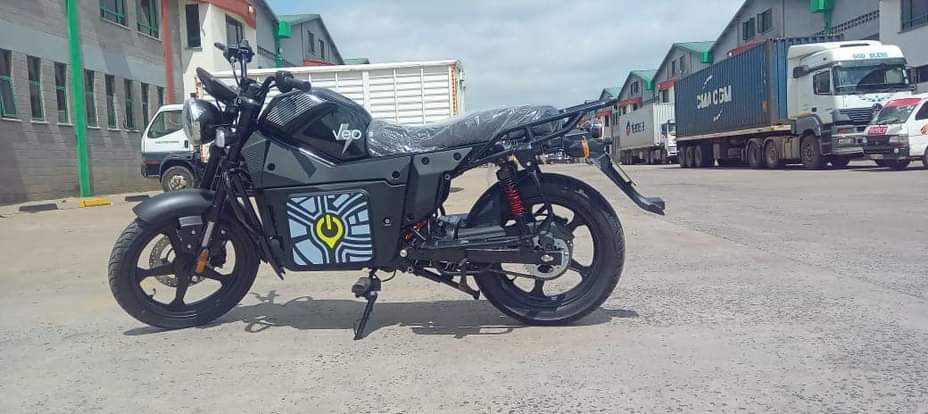Elite B.