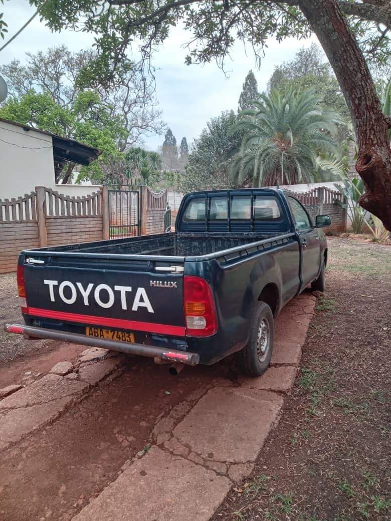 used toyota hilux