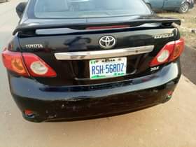 A picture of This two car s is very very perfect 1 Lexus
