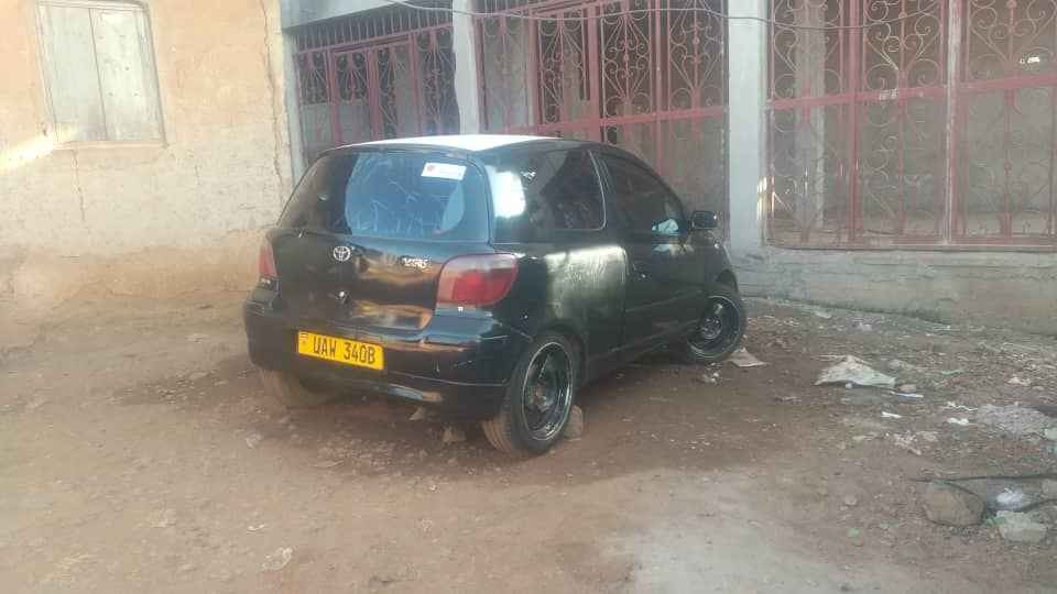 A picture of VITZ maunal 6.5m call 0701488581 what s app 0776417404