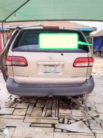 A picture of 2001 Toyota Sienna