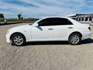 A picture of Mark x milion 7 5 Ipo mwanza Automatic Engine safi