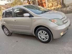 A picture of TOYOTA IST ON sale price 7 5