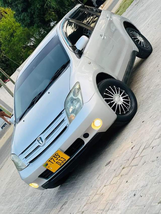 used toyota ist