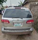 A picture of Firstbody TOYOTA SIENNA 2002 model engine and Ac is perfect