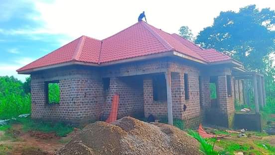 A picture of Nakasajja Gayaza road 80x100feet 20decimals Titled 90million 0705783434