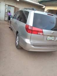 A picture of Toyota Sienna 2005 model 4 sale Clean partial first body