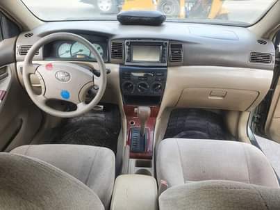 A picture of TOYOTA COROLLA